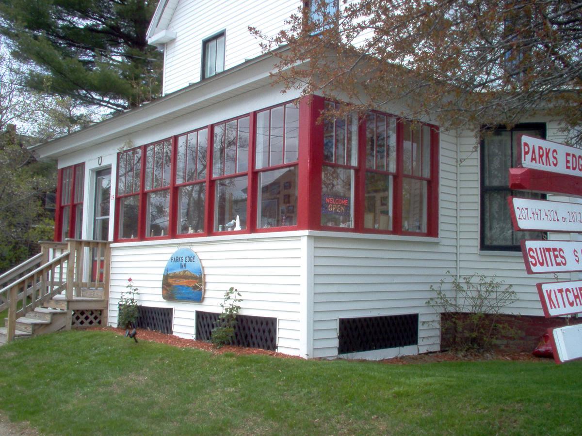 Millinocket Parks Edge Inn מראה חיצוני תמונה